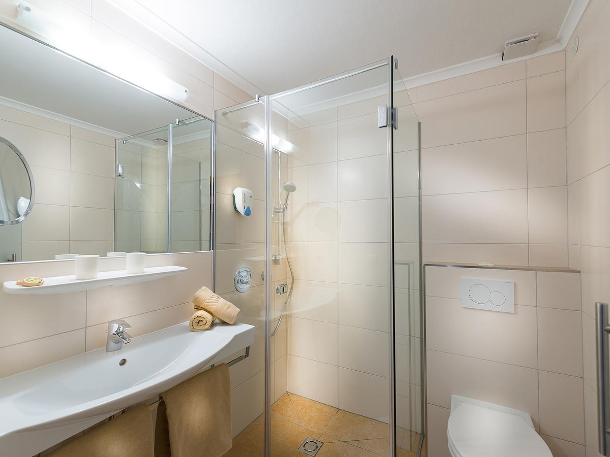 Hotel Quehenberger Майсхофен Экстерьер фото